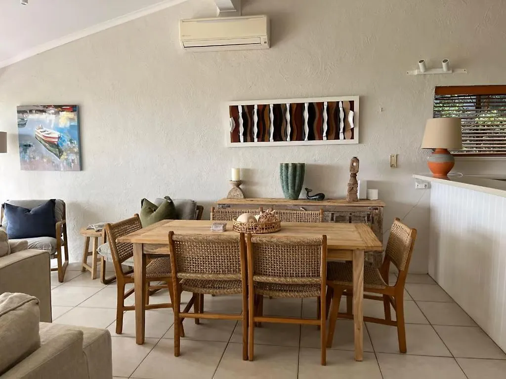 Holiday home Cove Point 5 Stylish Cove Escape