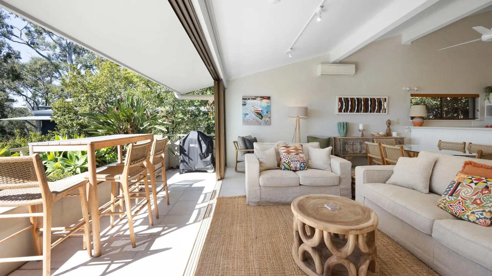 Cove Point 5 Stylish Cove Escape 0*, Noosa Heads