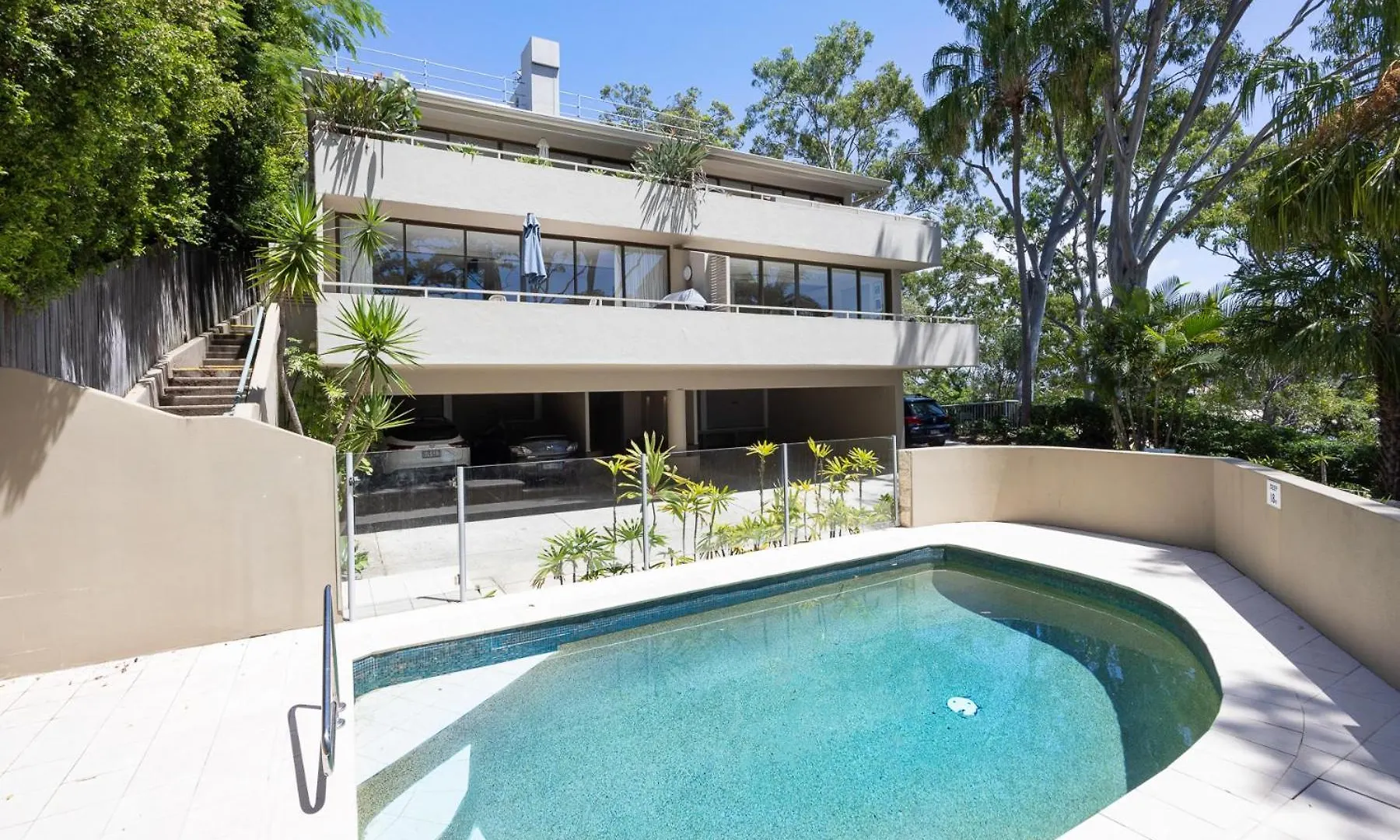 Cove Point 5 Stylish Cove Escape Villa Noosa Heads Holiday home